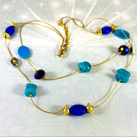 Beautiful double strand multi bead gold-tone necklace - Picture 3 of 4